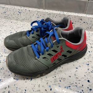 Inov-8 mountain 215